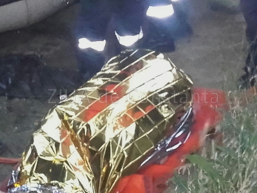 actiune contracronometru scafandrii si smurd se indreapta spre navodari o persoana inecata 597317 actiune contracronometru scafandrii si smurd se indreapta spre navodari o persoana inecata 597317