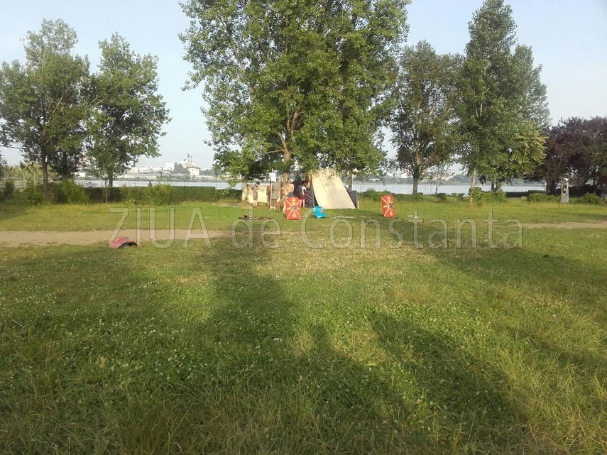 dacii s au mutat in satul de vacanta armuri bijuterii lupte si traditie reinventata 597586 dacii s au mutat in satul de vacanta armuri bijuterii lupte si traditie reinventata 597586