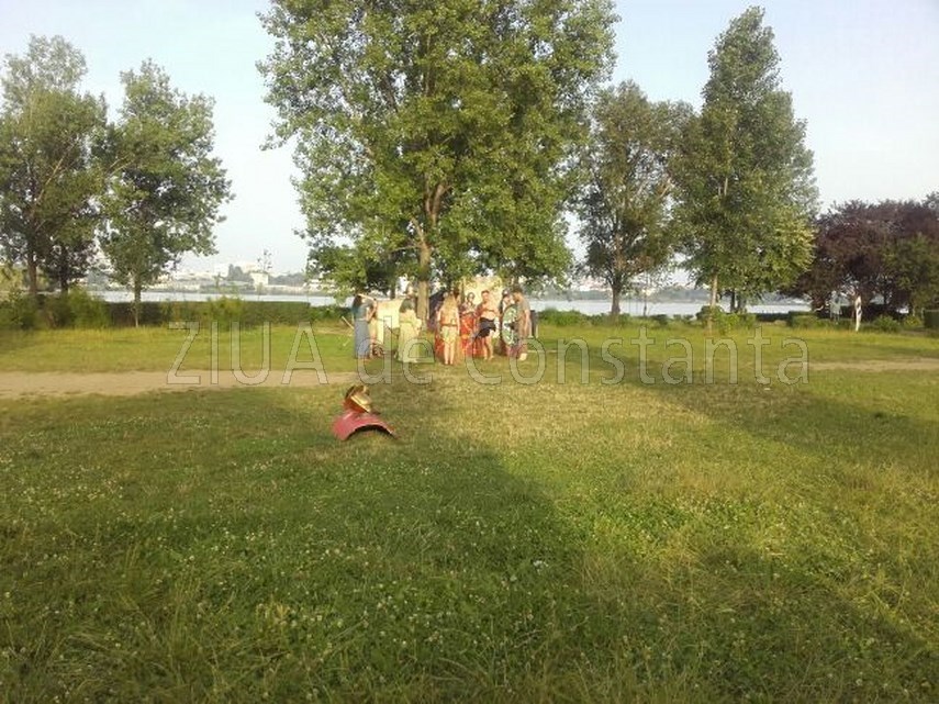 dacii s au mutat in satul de vacanta armuri bijuterii lupte si traditie reinventata 597586 dacii s au mutat in satul de vacanta armuri bijuterii lupte si traditie reinventata 597586