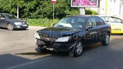 UPDATE. Accident pe strada Mihai Viteazu. Două mașini ”șifonate” și o persoană rănită (galerie foto + video)  