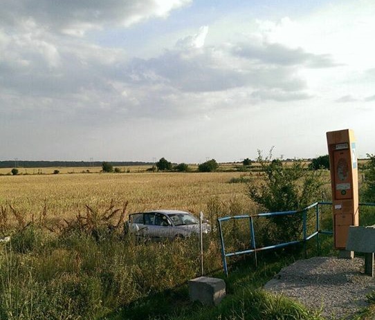 accident pe autostrada soarelui o masina a ajuns direct pe camp 598272 accident pe autostrada soarelui o masina a ajuns direct pe camp 598272