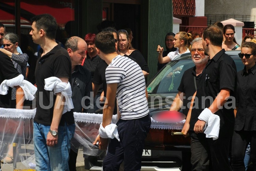 cu lacrimi si pareri de rau georgiana voineagu este inrmormantata la aceasta ora 598316 cu lacrimi si pareri de rau georgiana voineagu este inrmormantata la aceasta ora 598316