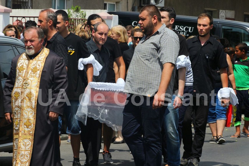 cu lacrimi si pareri de rau georgiana voineagu este inrmormantata la aceasta ora 598316 cu lacrimi si pareri de rau georgiana voineagu este inrmormantata la aceasta ora 598316