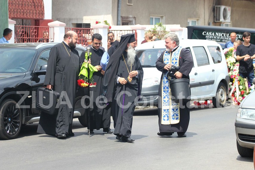 cu lacrimi si pareri de rau georgiana voineagu este inrmormantata la aceasta ora 598316 cu lacrimi si pareri de rau georgiana voineagu este inrmormantata la aceasta ora 598316