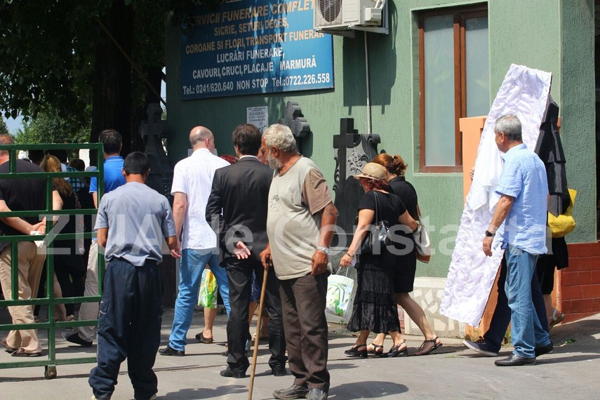 cu lacrimi si pareri de rau georgiana voineagu este inrmormantata la aceasta ora 598316 cu lacrimi si pareri de rau georgiana voineagu este inrmormantata la aceasta ora 598316