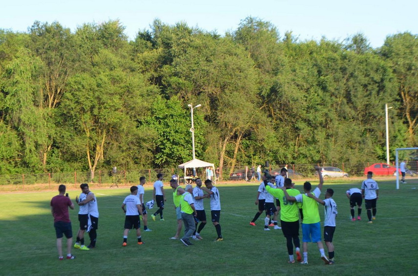 goluri in versuri axiopolis cernavoda i a oferit ca dar de nunta lui gheorghe andreescu promovarea in goluri in versuri axiopolis cernavoda i a oferit ca dar de nunta lui gheorghe andreescu promovarea in