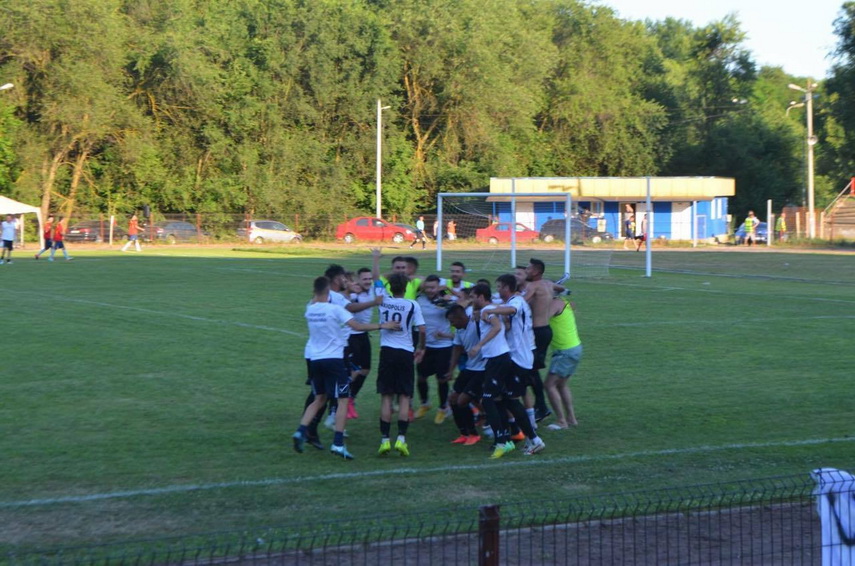 goluri in versuri axiopolis cernavoda i a oferit ca dar de nunta lui gheorghe andreescu promovarea in goluri in versuri axiopolis cernavoda i a oferit ca dar de nunta lui gheorghe andreescu promovarea in