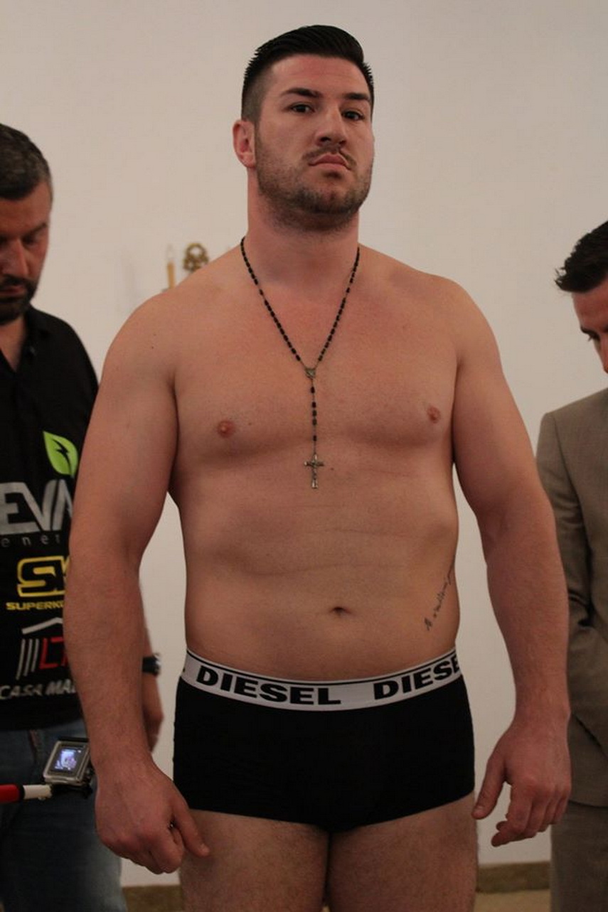 politistul din constanta s a impus ko tehnic alex filip de la cs oyama karate o noua victorie la superkombat politistul din constanta s a impus ko tehnic alex filip de la cs oyama karate o noua victorie la superkombat