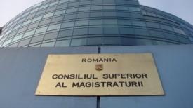 Un procuror a fost suspendat din funcție, fiind suspectat de infracțiuni de corupție