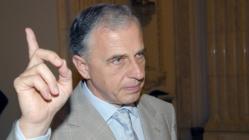 Mircea Geoană se pregătește să treacă în barca celor pe care îi critica altădată!