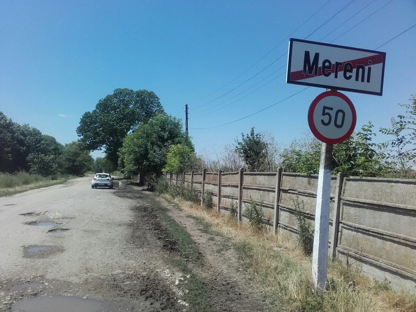 se cauta solutii pentru construirea unui teren de fotbal infrastructura drumurilor prioritatea zero la