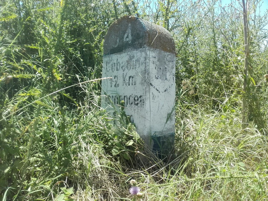 se cauta solutii pentru construirea unui teren de fotbal infrastructura drumurilor prioritatea zero la