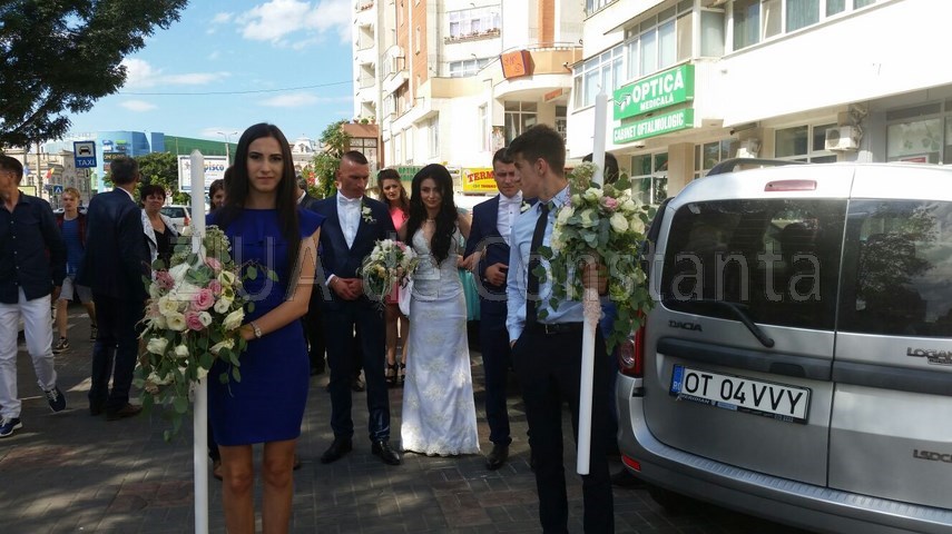 cupidon e fericit colega noastra loredana dascalescu si marius iriciuc devin astazi o familie galerie cupidon e fericit colega noastra loredana dascalescu si marius iriciuc devin astazi o familie galerie