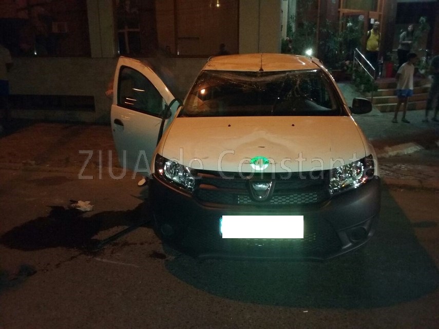 masina rasturnata la intersectia strazilor tepes voda si stefan mihaileanu 599686 masina rasturnata la intersectia strazilor tepes voda si stefan mihaileanu 599686