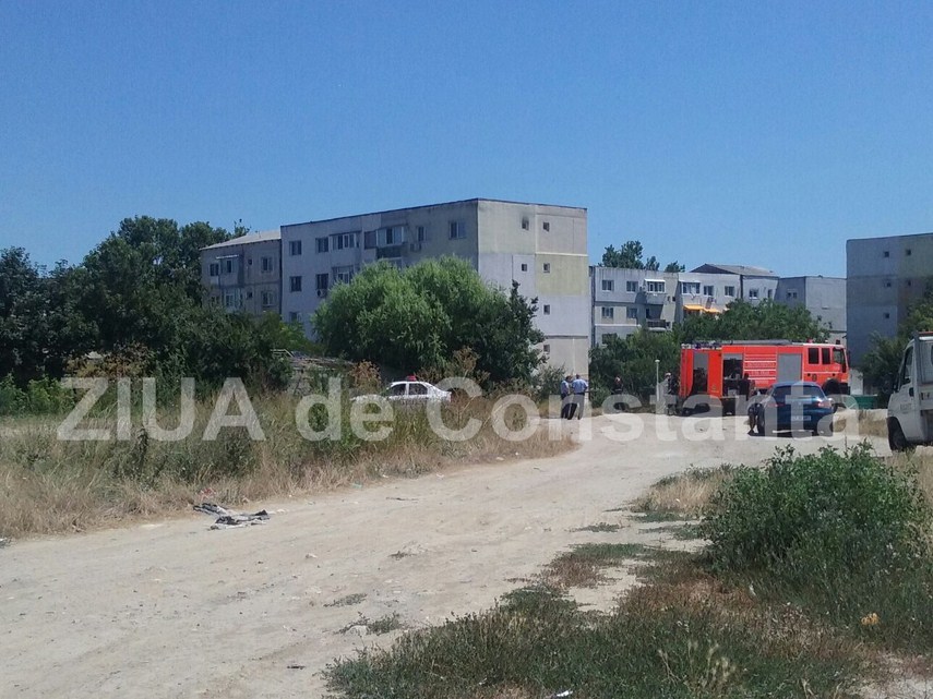 incendiu in spatele galeriilor soveja din constanta 599841 incendiu in spatele galeriilor soveja din constanta 599841