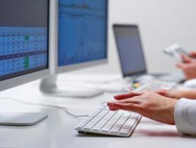 Ca la noi, la nimeni. Aproape 200 de candidați la locale au fost și operatori de calculator!