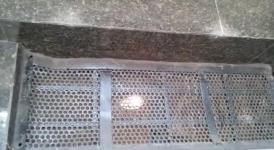 Un deținut de la Poarta Albă se plânge că există viermi în mâncare și este mizerie în celule (video)  