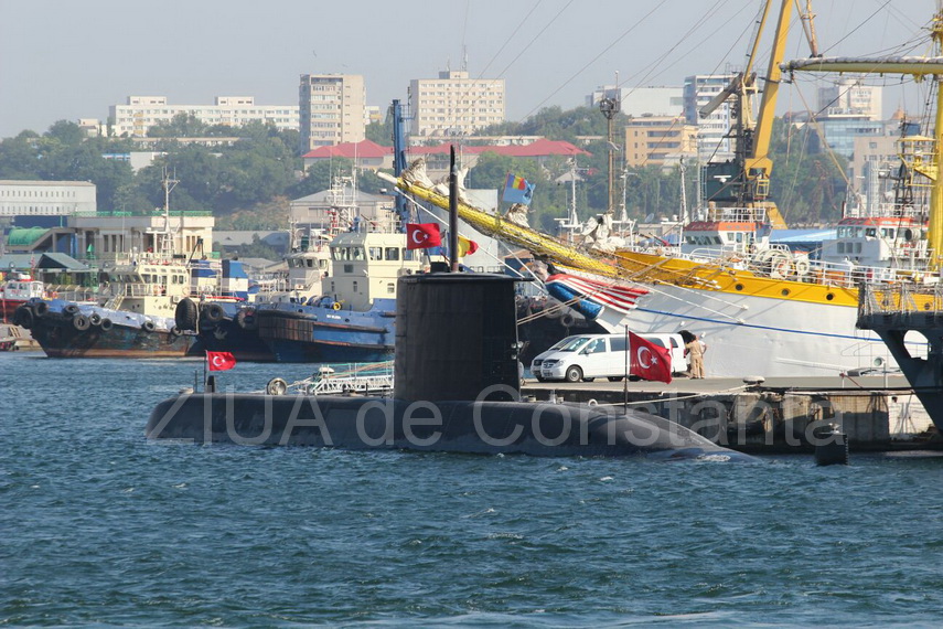 antrenament reusit teroritstii au fost neutralizati nava lor scufundata in portul constanta 600578 antrenament reusit teroritstii au fost neutralizati nava lor scufundata in portul constanta 600578