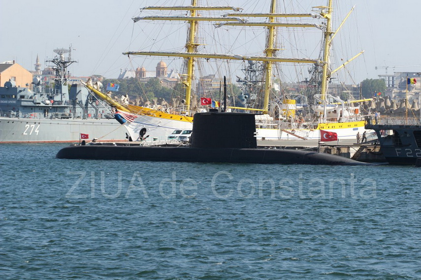 antrenament reusit teroritstii au fost neutralizati nava lor scufundata in portul constanta 600578 antrenament reusit teroritstii au fost neutralizati nava lor scufundata in portul constanta 600578