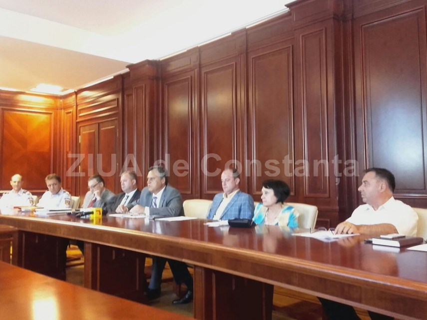 in aceste momente are loc sedinta colegiului prefectural iata ce rapoarte vor fi prezentate 600918 in aceste momente are loc sedinta colegiului prefectural iata ce rapoarte vor fi prezentate 600918