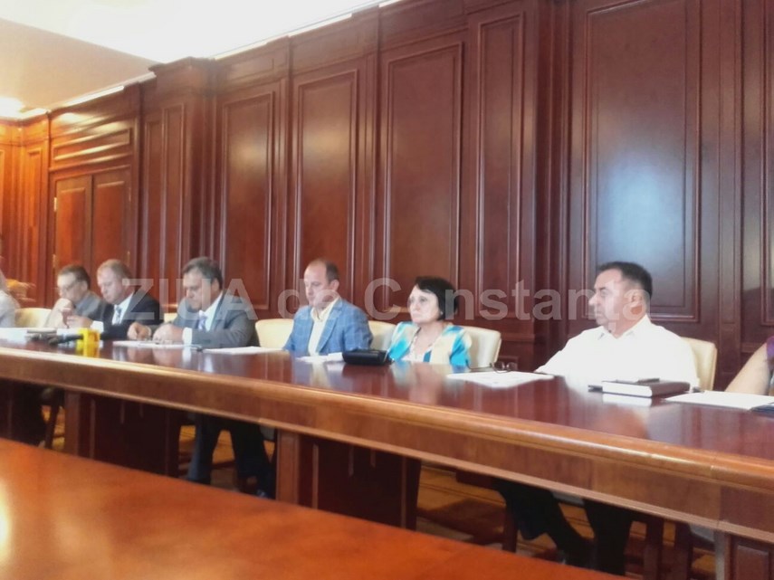 in aceste momente are loc sedinta colegiului prefectural iata ce rapoarte vor fi prezentate 600918 in aceste momente are loc sedinta colegiului prefectural iata ce rapoarte vor fi prezentate 600918