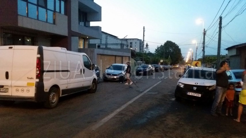 cinci masini implicate intr un accident rutier 601373 cinci masini implicate intr un accident rutier 601373