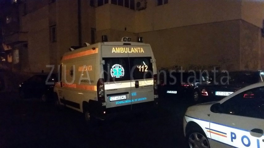 o tanara de 17 ani ameninta ca se arunca in gol de pe un bloc situat pe aleea daliei 601838 o tanara de 17 ani ameninta ca se arunca in gol de pe un bloc situat pe aleea daliei 601838