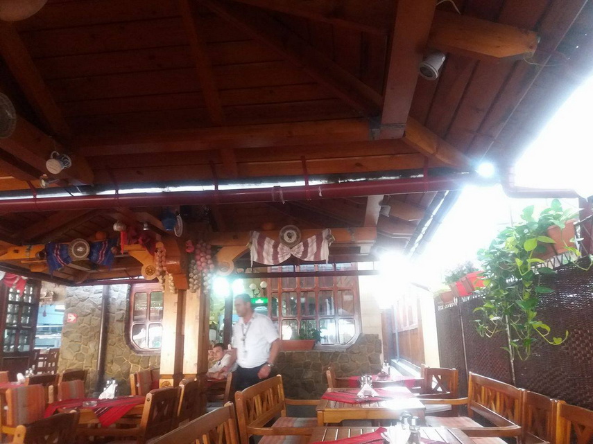 restaurantul casa romaneasca un local autentic traditional dar cu mancare rece si veche galerie foto restaurantul casa romaneasca un local autentic traditional dar cu mancare rece si veche galerie foto