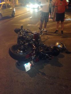 UPDATE. Un motociclist a fost accidentat în această seară, pe strada Soveja (galerie foto + video)       