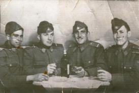 O poză cum n-ați mai văzut Jean Constantin-grănicer. Orșova 4 mai 1950    
