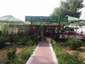Restaurantul Mirage, un local cu mâncare ieftină din staţiunea Mamaia (galerie foto)