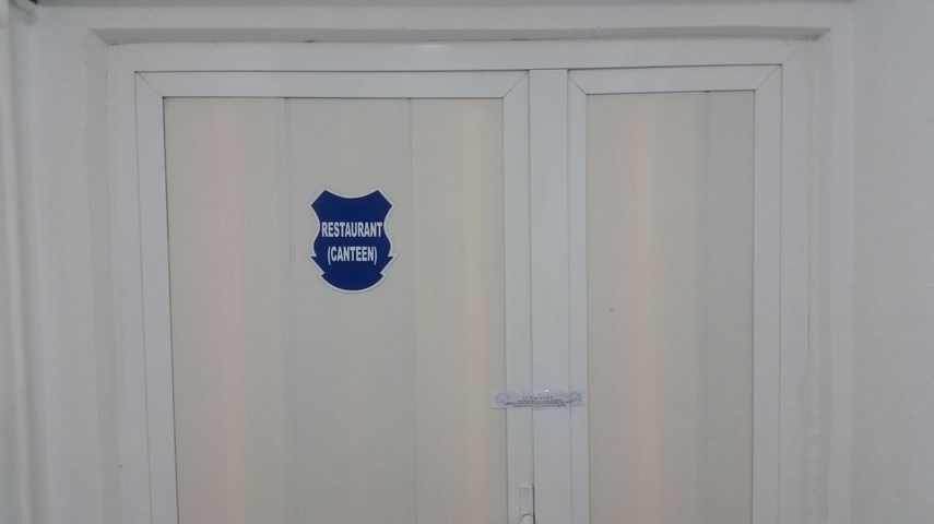 s au pus sigilii la stadionul farul din constanta cine ar putea prelua baza sportiva galerie foto video s au pus sigilii la stadionul farul din constanta cine ar putea prelua baza sportiva galerie foto video