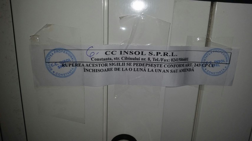 s au pus sigilii la stadionul farul din constanta cine ar putea prelua baza sportiva galerie foto video s au pus sigilii la stadionul farul din constanta cine ar putea prelua baza sportiva galerie foto video