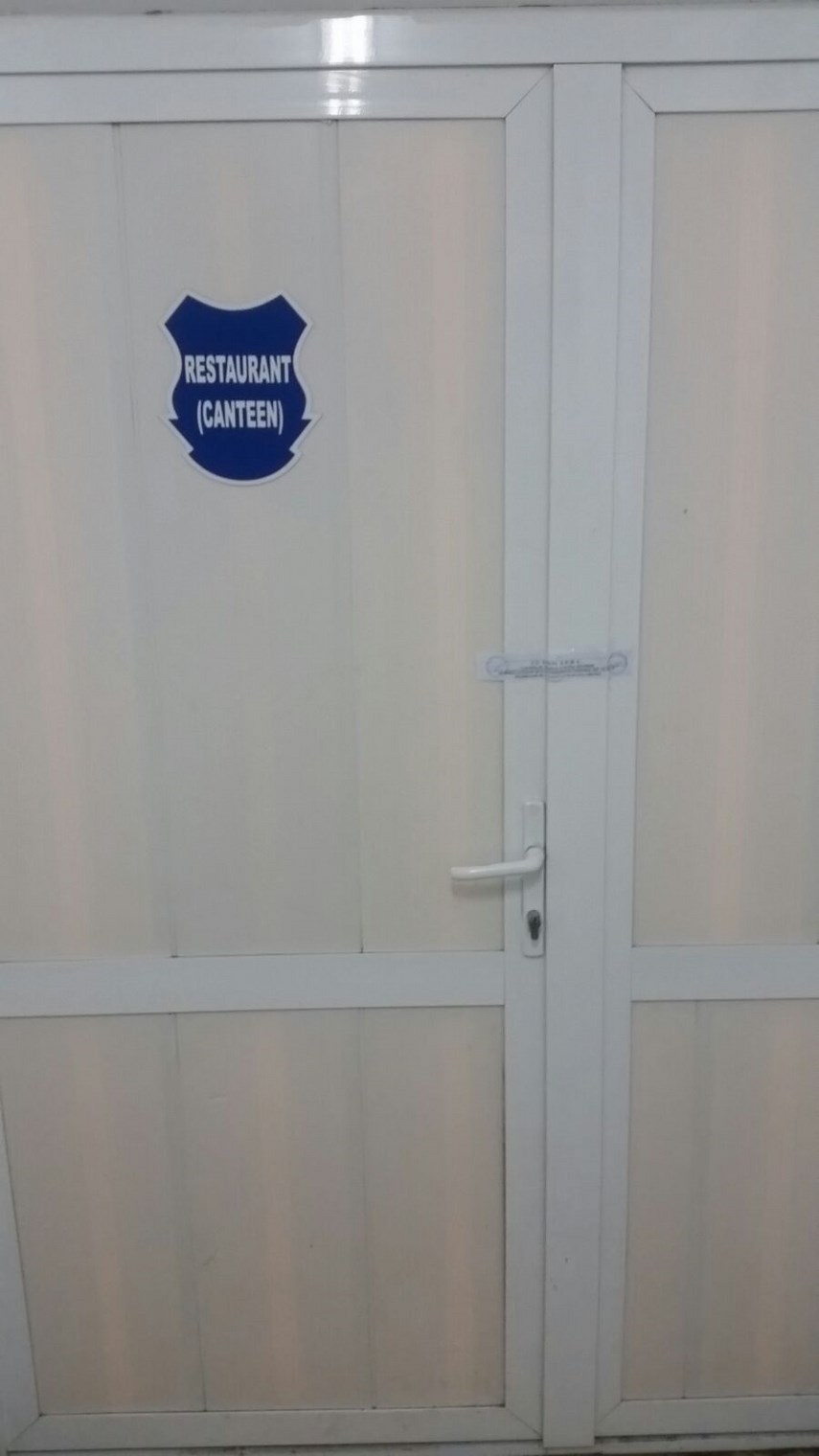 s au pus sigilii la stadionul farul din constanta cine ar putea prelua baza sportiva galerie foto video s au pus sigilii la stadionul farul din constanta cine ar putea prelua baza sportiva galerie foto video