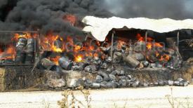 UPDATE5. Pericol de explozie! Incendiu de proporţii la un contanier cu vopsea în Lumina (galerie foto+video)                                       