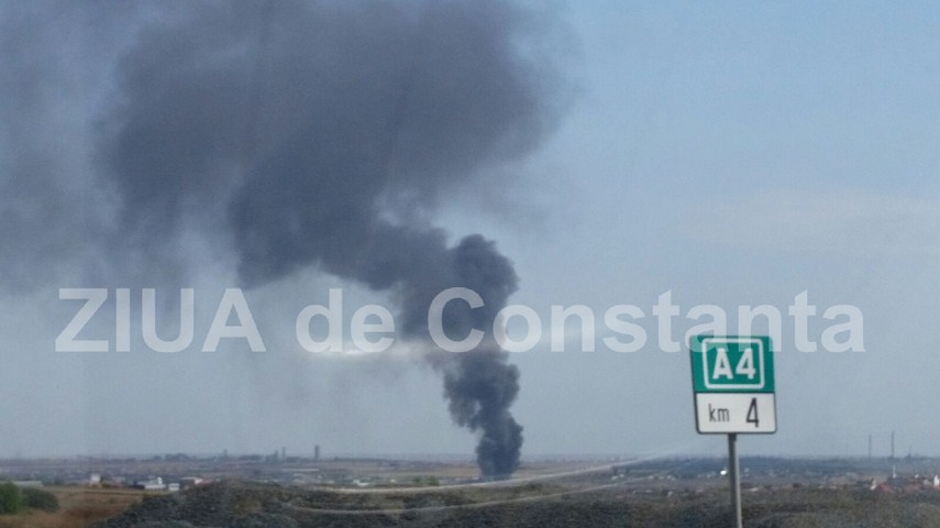 fotoreportaj un doamne ajuta in gand si o pata neagra de cenusa pe cerul constantei 603184 fotoreportaj un doamne ajuta in gand si o pata neagra de cenusa pe cerul constantei 603184