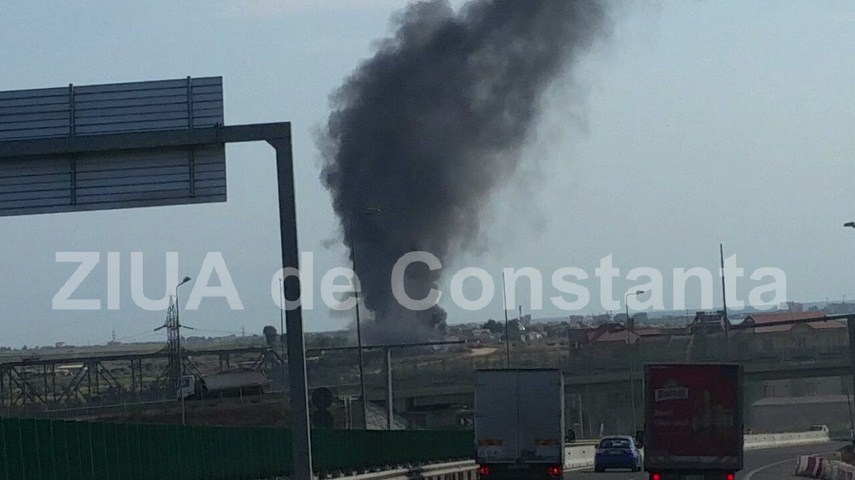 fotoreportaj un doamne ajuta in gand si o pata neagra de cenusa pe cerul constantei 603184 fotoreportaj un doamne ajuta in gand si o pata neagra de cenusa pe cerul constantei 603184
