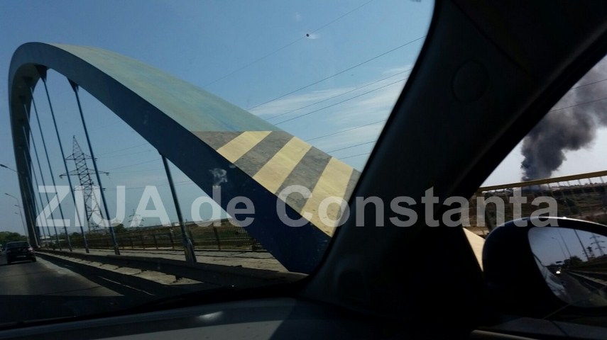 fotoreportaj un doamne ajuta in gand si o pata neagra de cenusa pe cerul constantei 603184 fotoreportaj un doamne ajuta in gand si o pata neagra de cenusa pe cerul constantei 603184
