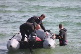 Scafandrii ISU au găsit trupul tânărului care s-a aventurat luni în marea agitată