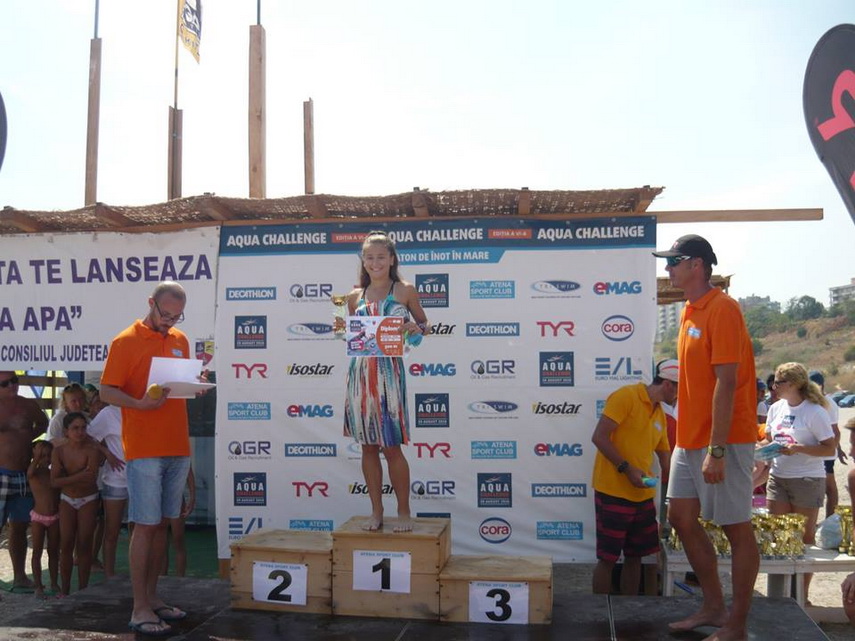 temerari ai apelor de toate varstele s au intrecut la aqua challenge galerie foto 604347 temerari ai apelor de toate varstele s au intrecut la aqua challenge galerie foto 604347