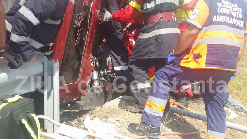 update un tir s a rasturnat in zona valu lui traian o persoana este incarcerata 604515 update un tir s a rasturnat in zona valu lui traian o persoana este incarcerata 604515