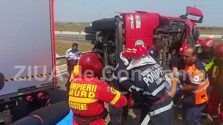 update un tir s a rasturnat in zona valu lui traian o persoana este incarcerata 604515 update un tir s a rasturnat in zona valu lui traian o persoana este incarcerata 604515