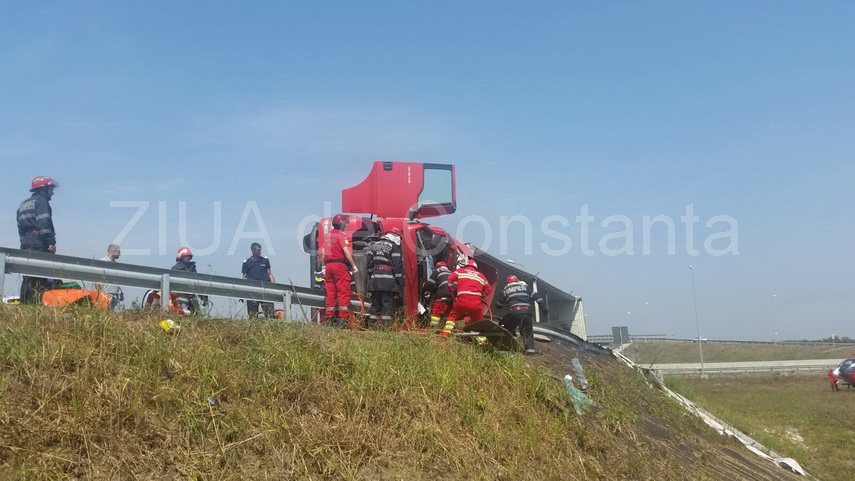 update un tir s a rasturnat in zona valu lui traian o persoana este incarcerata 604515 update un tir s a rasturnat in zona valu lui traian o persoana este incarcerata 604515