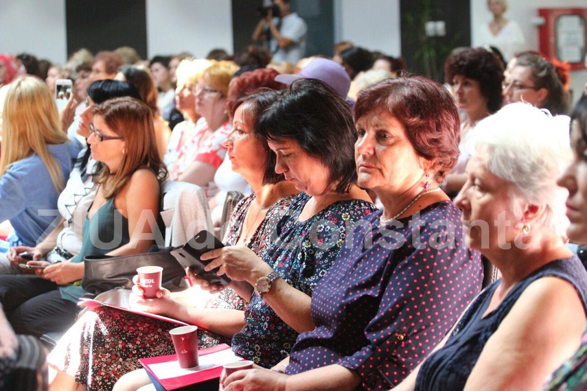 femeile social democrate asteapta inceperea scolii politice de vara de la constanta 604748 femeile social democrate asteapta inceperea scolii politice de vara de la constanta 604748