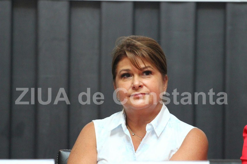 femeile social democrate asteapta inceperea scolii politice de vara de la constanta 604748 femeile social democrate asteapta inceperea scolii politice de vara de la constanta 604748