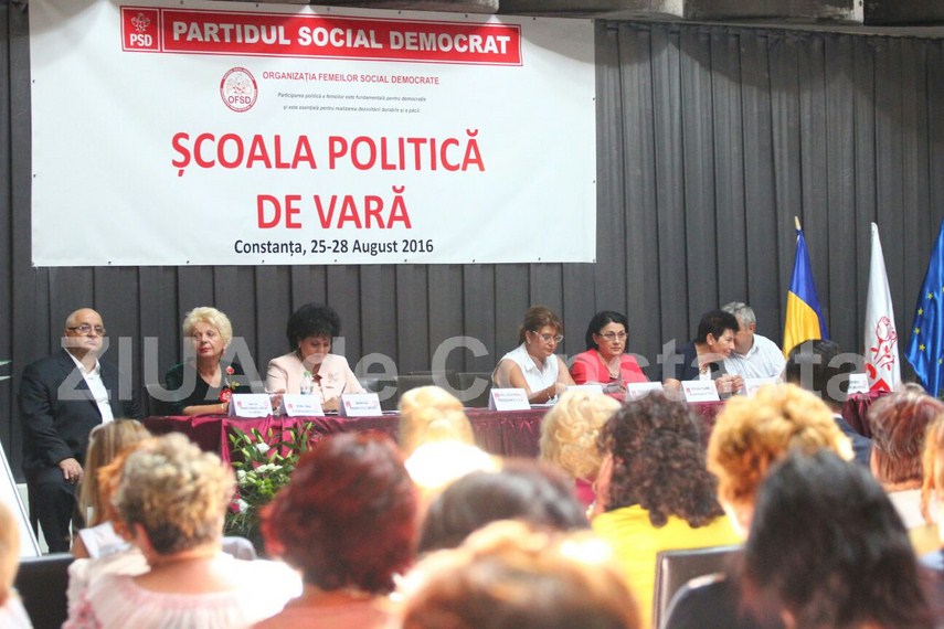 femeile social democrate asteapta inceperea scolii politice de vara de la constanta 604748 femeile social democrate asteapta inceperea scolii politice de vara de la constanta 604748