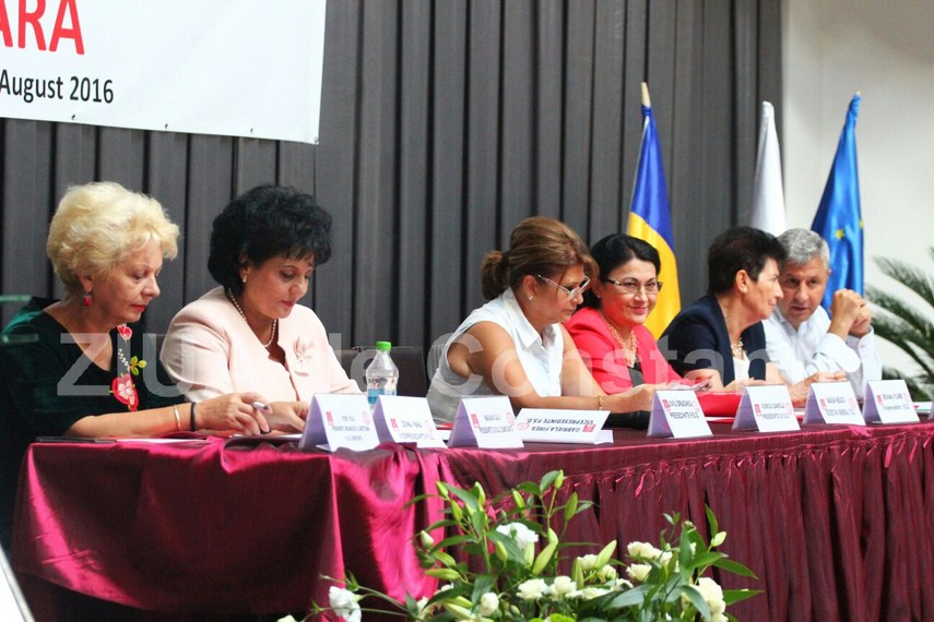 femeile social democrate asteapta inceperea scolii politice de vara de la constanta 604748 femeile social democrate asteapta inceperea scolii politice de vara de la constanta 604748