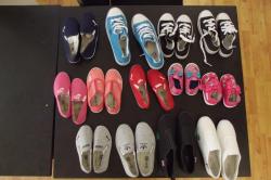 Comerciant cu marfă contrafăcută, depistat de jandarmi în stațiunea Neptun (galerie foto)