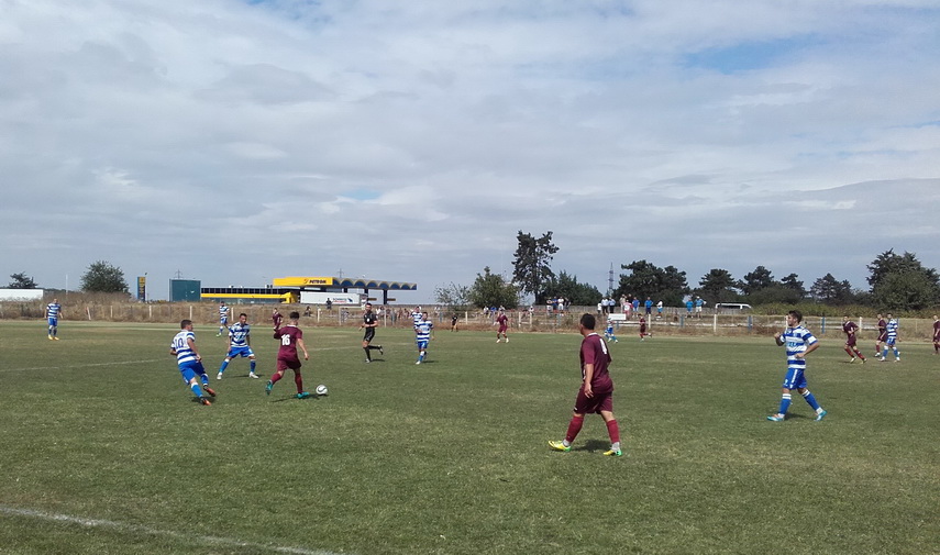 show pe teren show in tribuna ssc farul a zdrobit cfr constanta si a urcat pe locul doi in liga a 4 a show pe teren show in tribuna ssc farul a zdrobit cfr constanta si a urcat pe locul doi in liga a 4 a