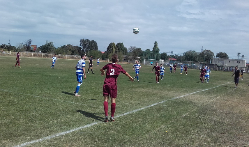 show pe teren show in tribuna ssc farul a zdrobit cfr constanta si a urcat pe locul doi in liga a 4 a show pe teren show in tribuna ssc farul a zdrobit cfr constanta si a urcat pe locul doi in liga a 4 a